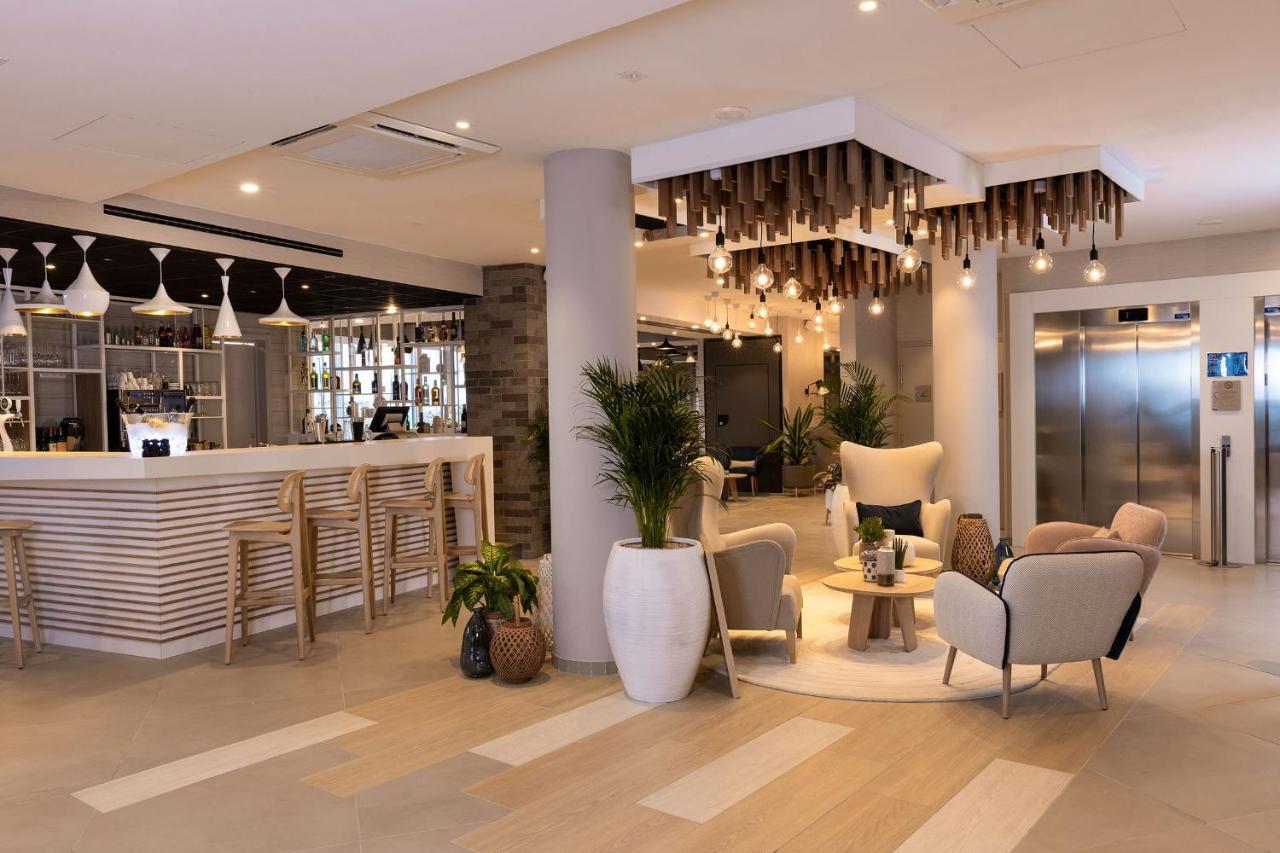 Hilton Garden Centre Hotel 4*